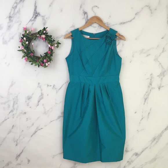 Evan Picone Dresses & Skirts - Evan Picone Pleated Sheath Dress with Roses
